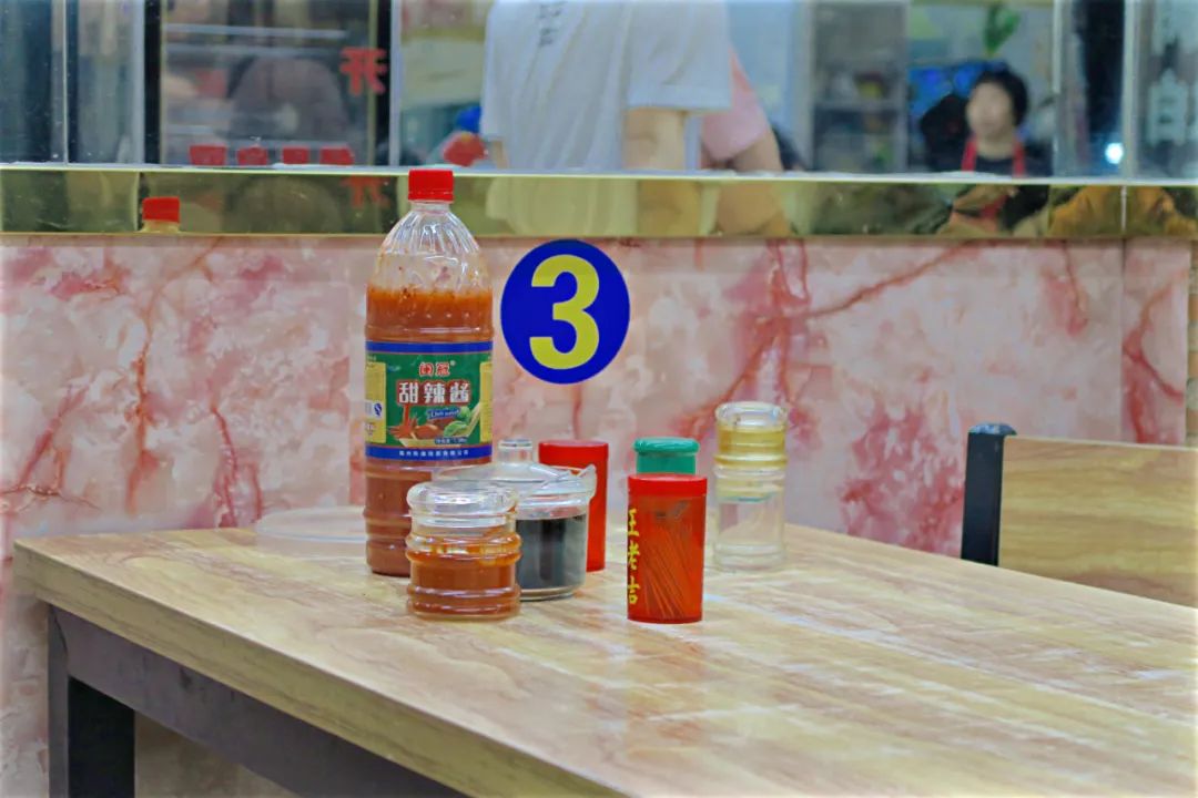 学生时代勾你馋虫的街边店,你和它上一次见面隔了几年?