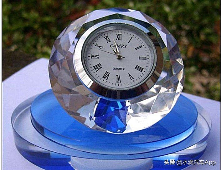 汽车放置装饰品隐患,车上放装饰品摆件有什么危险