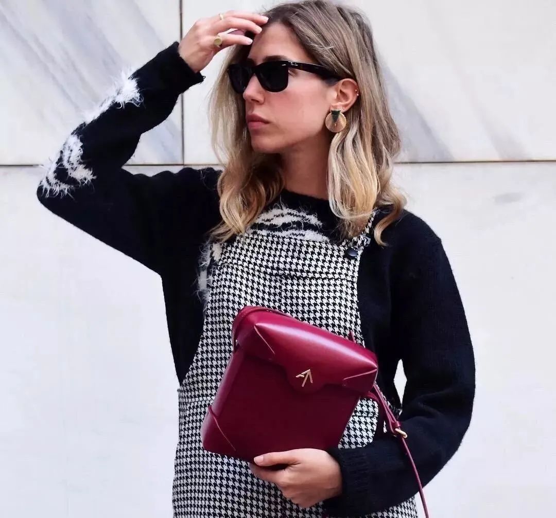 适合女生的第一款高奢包,5000千元以下的轻奢女包推荐