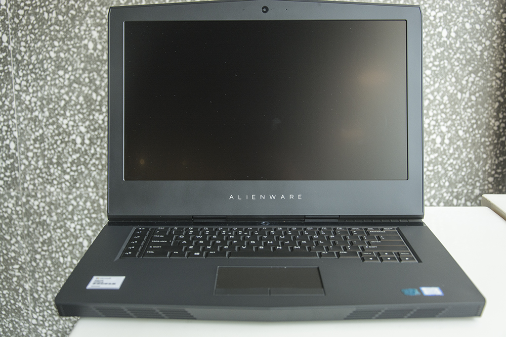 万元笔记本真的强？外星人15R4是否值得你充值信仰