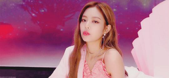 我承认，女明星的「似露非露」才是最高级的性感！