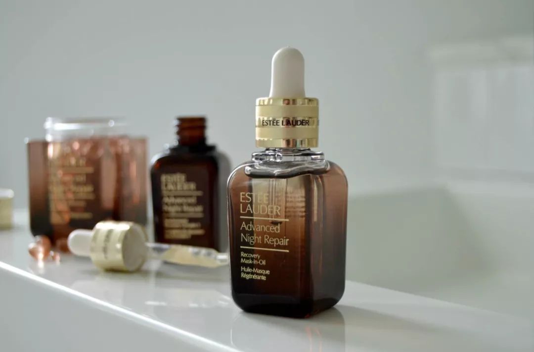 ysl圣罗兰杨树林是一个品牌吗,圣罗兰叫ysl吗