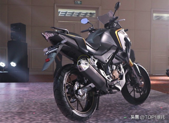 进口本田cbr150摩托车最新款,进口本田cb150r适合长途摩旅吗