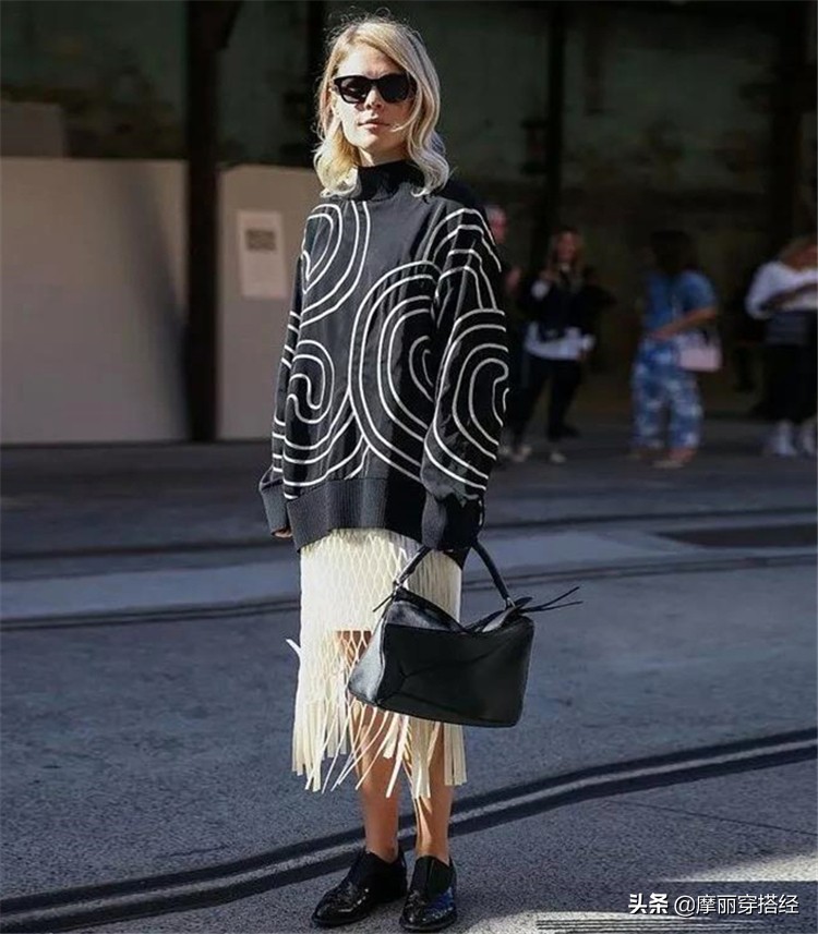 oversize卫衣穿了显胖怎么拯救,oversize厚卫衣怎么搭配显瘦