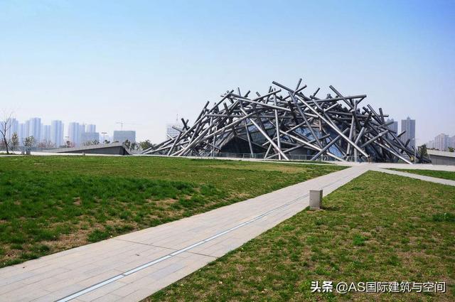 世界各国最奇葩的四大建筑,了解世界十大奇葩建筑