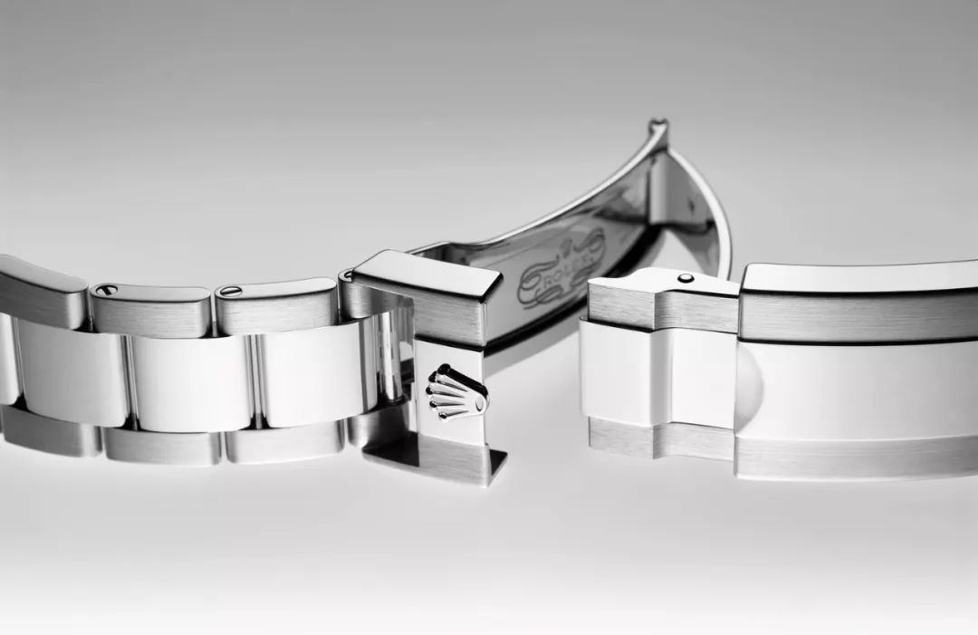 买的二手劳力士可以去劳服保养吗,劳力士专柜把表寄回劳服可靠吗