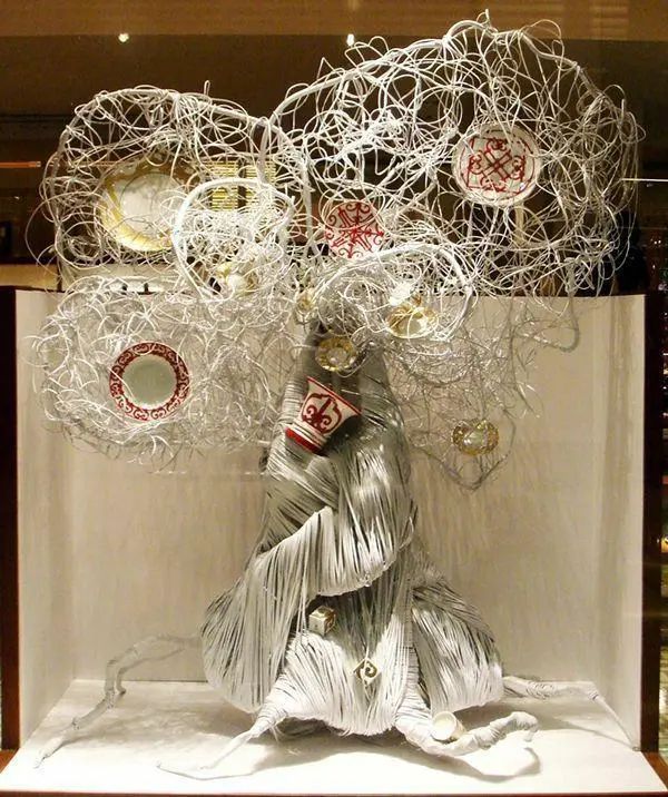 复古服装店陈列搭配展示,国外大牌服装店陈列