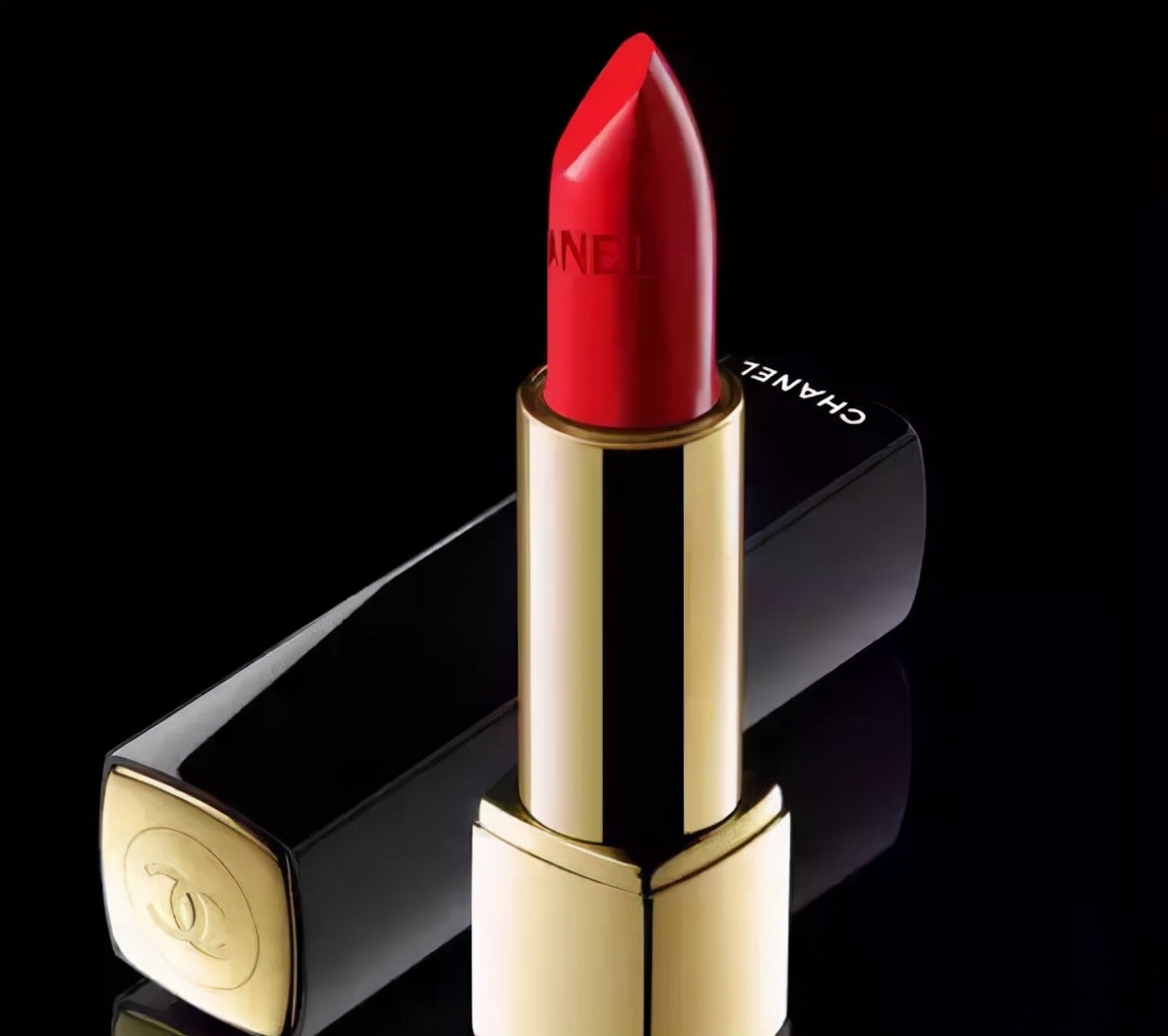 小伙给女友买15支口红,小伙一次送女友15支口红