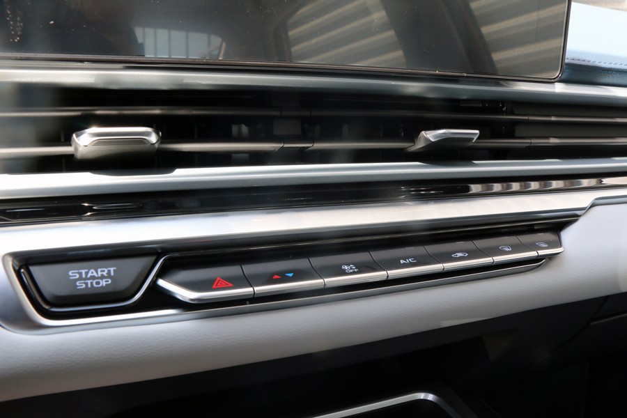 吉利帝豪第四代盘山路体验,吉利帝豪ev500