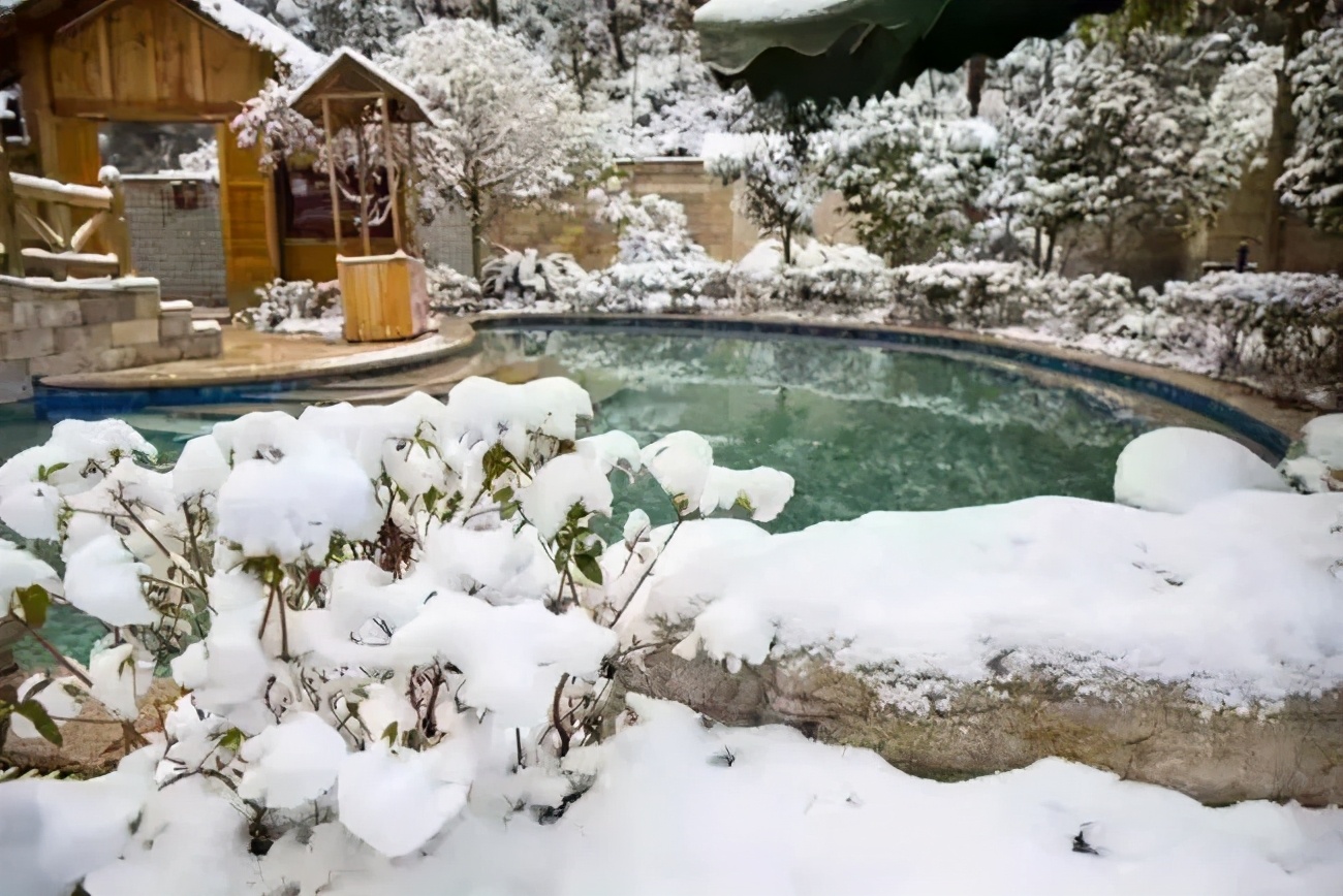 川西泡温泉看雪景,川西12月份最佳雪景泡温泉的地方