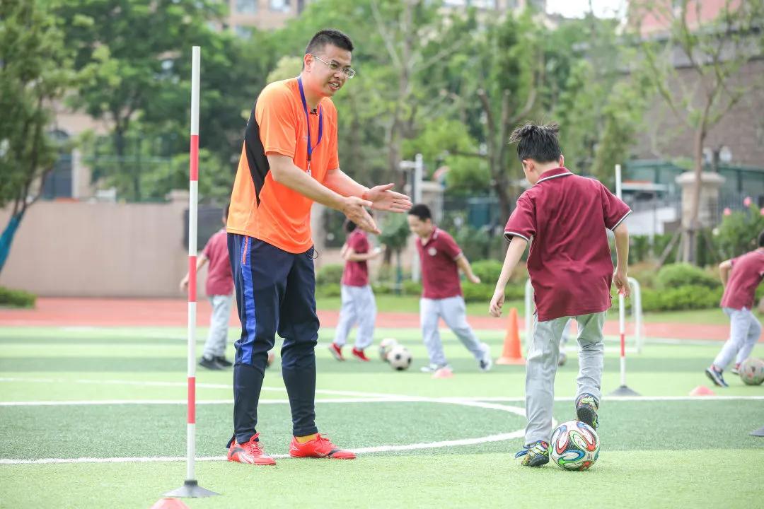 南京市小学体育教研,南京市立贤小学方阵比赛