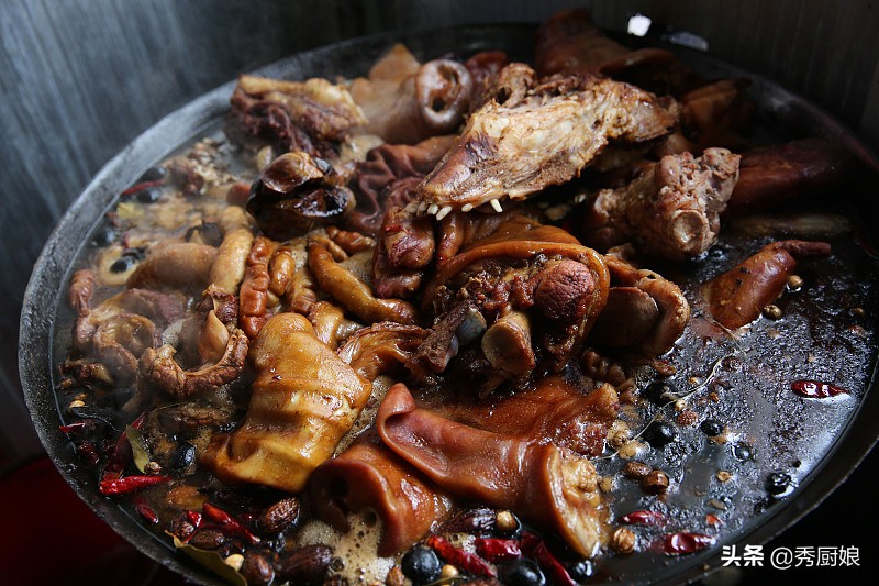 猪大肠、猪小肠、猪肚、猪心、猪肝，怎么清洗才最干净，答案来了