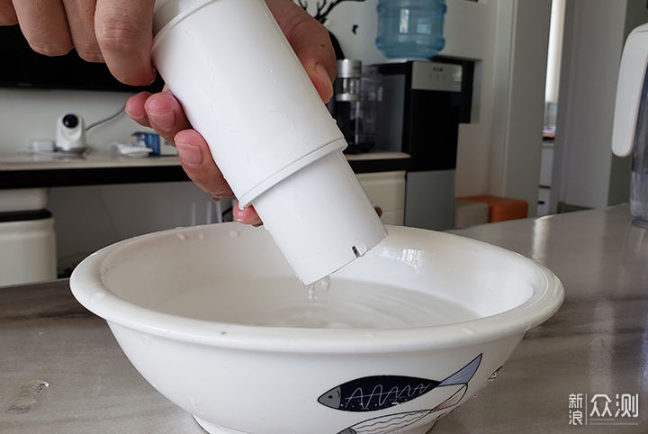 莱卡净饮机和净水器的区别,莱卡直饮滤水壶加热一体机