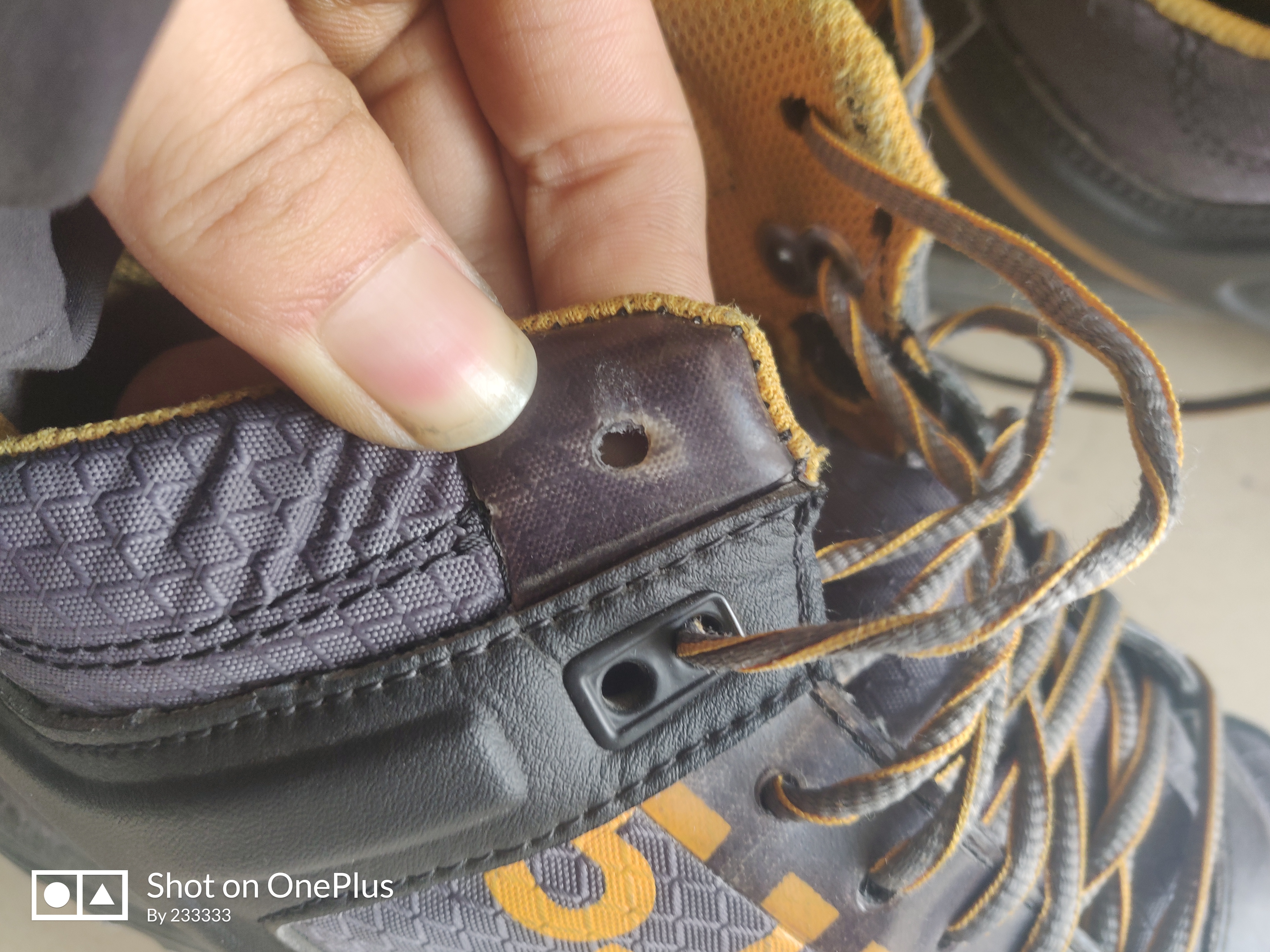 安德玛防水登山战术靴,okiy户外徒步登山战术靴