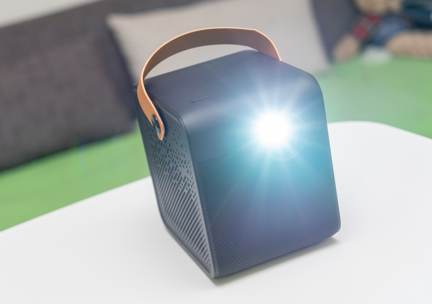 峰米投影仪smart升级版对比普通版,峰米smart投影仪对比小米2