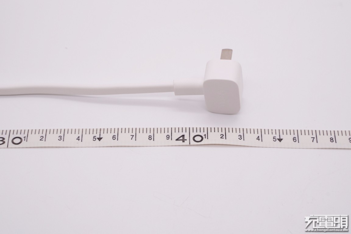 公牛插座新款和老款拆解,带USB接口公牛插排