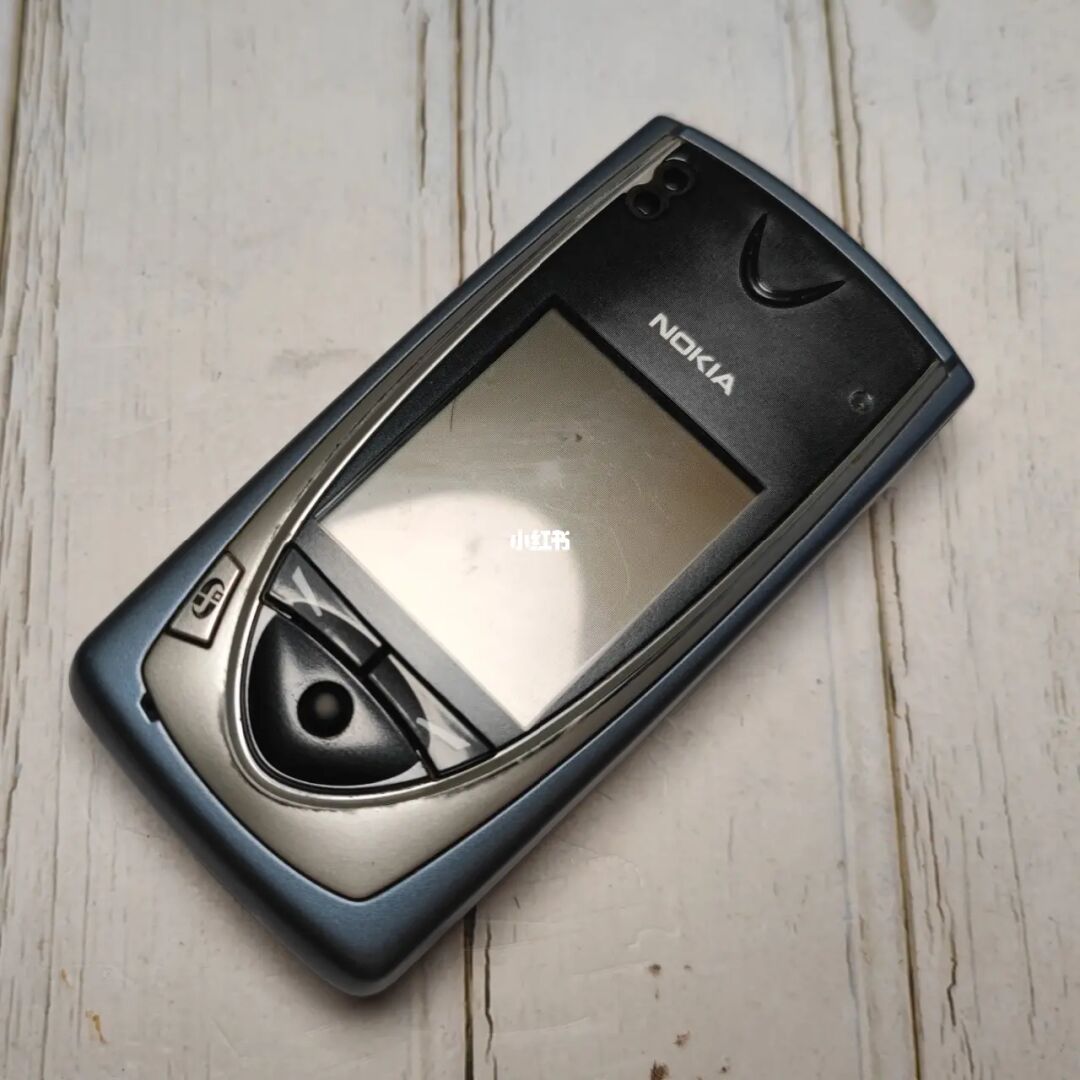 30年前的大哥大手机,30年的大哥大手机现在还能用吗