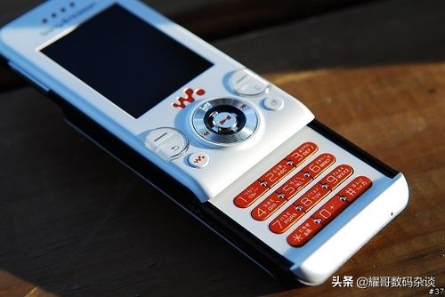 诺基亚经典手机8600,诺基亚先进科技手机