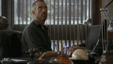 屁股坐的位置起大疙瘩怎么回事,屁股坐久了有黑圈怎么办