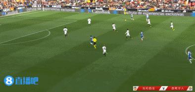 中国足球的希望！武磊西甲首发出场，五星红旗闪耀球场