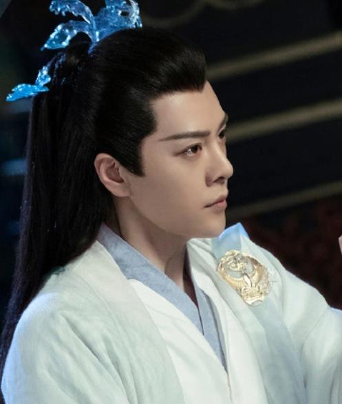 徐海乔最近演的配角,徐海乔年轻时的样子