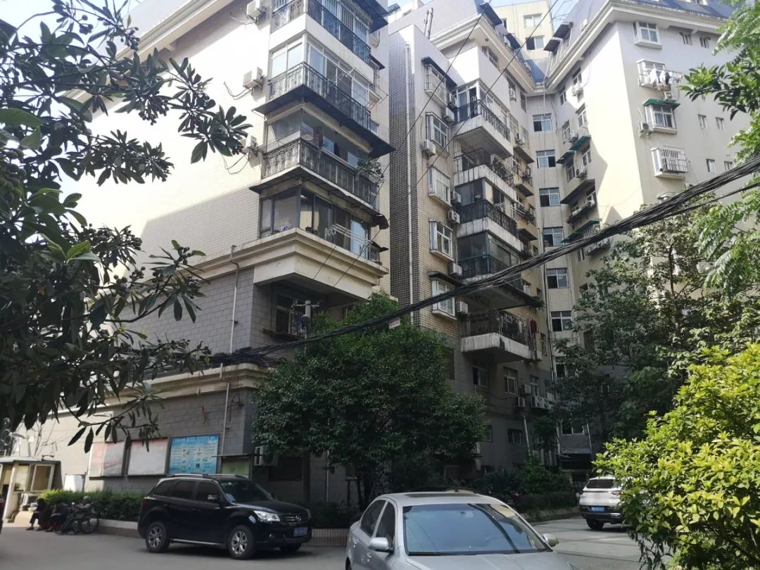 有钱住城市没钱住农村,农村没人居住的房子拆了赔多少钱