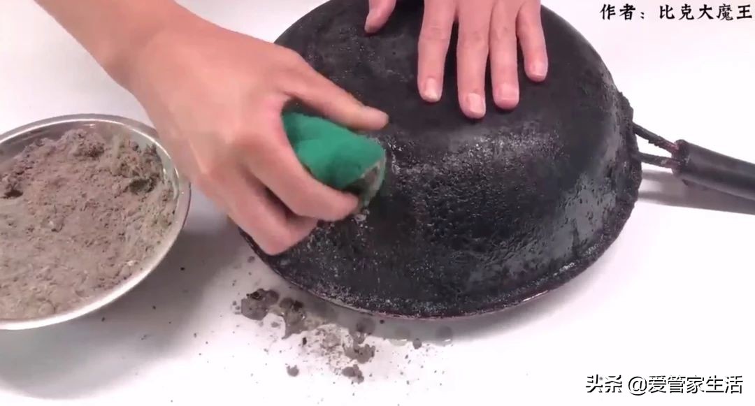 麦饭石不粘锅与不锈钢锅哪个好,不粘锅属于不锈钢锅还是铁锅