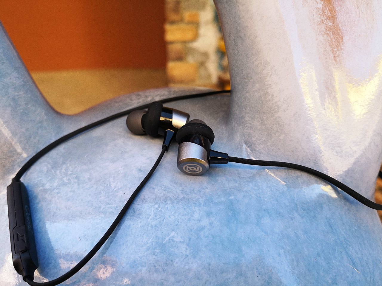 高性价比超酷的美国OontZBudZ3运动耳机