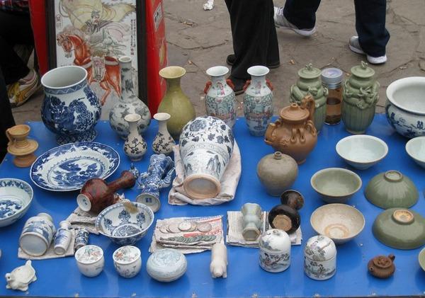 普通玉石烧热放入活狗嘴中,十年后价超百万,血玉为何如此值钱?