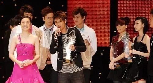 谭咏麟大排档,谭咏麟契仔是谁