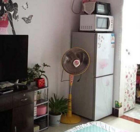 一家三口深圳住单间,一家五口在深圳租房三房二厅