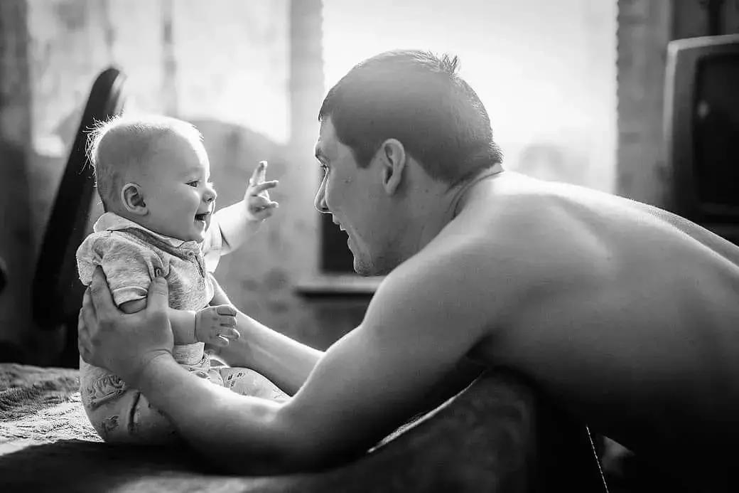 养男孩，6岁后为什么妈妈要“退位”？