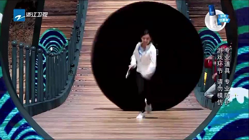 高以翔倒下视频全过程,高以翔倒下的瞬间