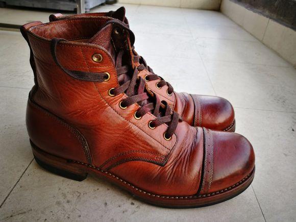 皮鞋亮面和雾面的区别,皮鞋松了有什么办法解决