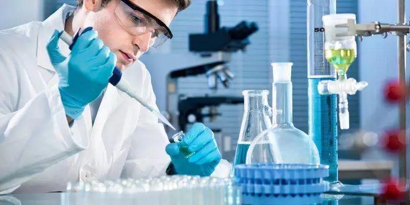 生理性脚臭喷雾,脚臭被人闻到很尴尬怎么办