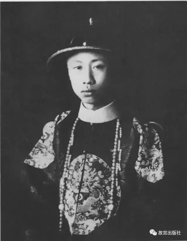 清朝12位皇帝画像复原,清朝12位皇帝列表顺治