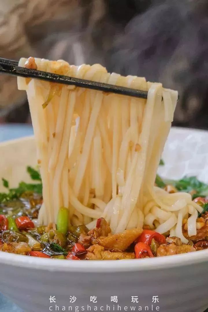 贺龙体育馆附近好吃的小吃,贺龙体育馆附近吃的美食推荐