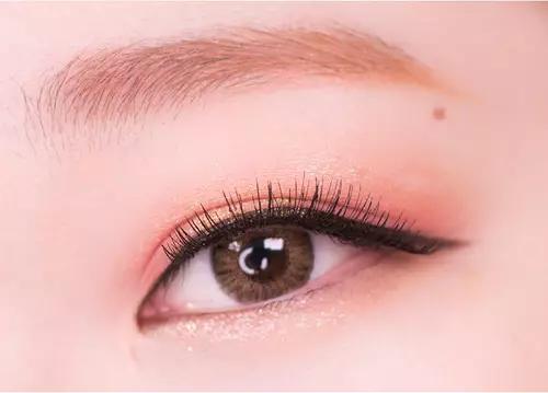 亮色眼影颜色搭配和画法美炸天,眼影画法新手亮色系列