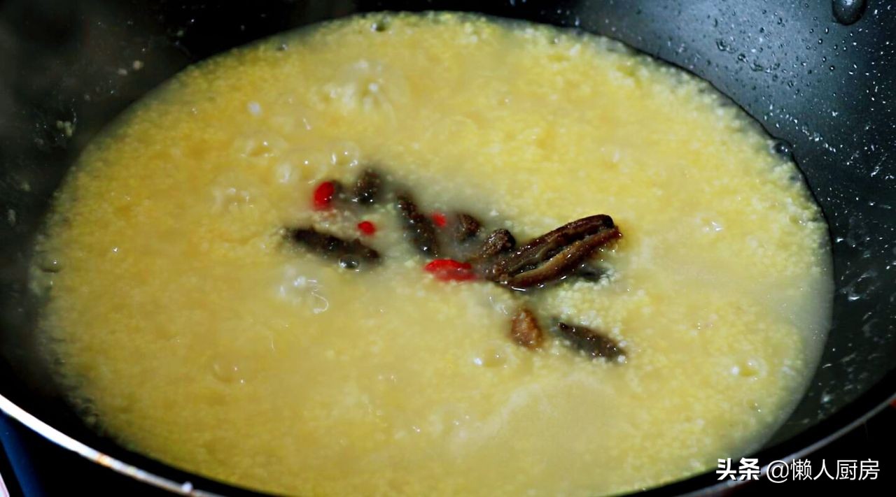 正宗海参粥小米粥几分钟可以煮好,如何用即食海参做小米海参粥