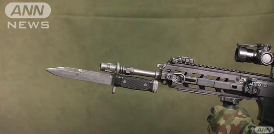 日本20式突击步枪,日本自卫队改二战军服