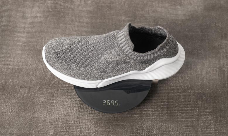 休闲运动鞋便宜没好货？硬核测试美国名牌、淘宝小米有品百元爆款