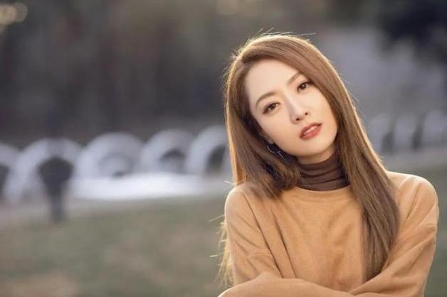 从玉漱到萧美娘,背靠资源难“翻红”的*冰白**:当红隐退后悔了吗?