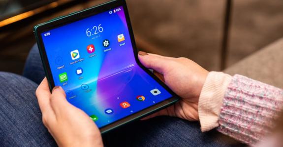 用手机赚钱是骗人的吗,现在用手机赚钱又快又简单