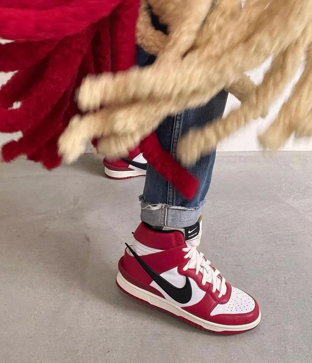 每周联名X讯|十年再无丝绸，但兵马俑仍旧延续，你懂我意思