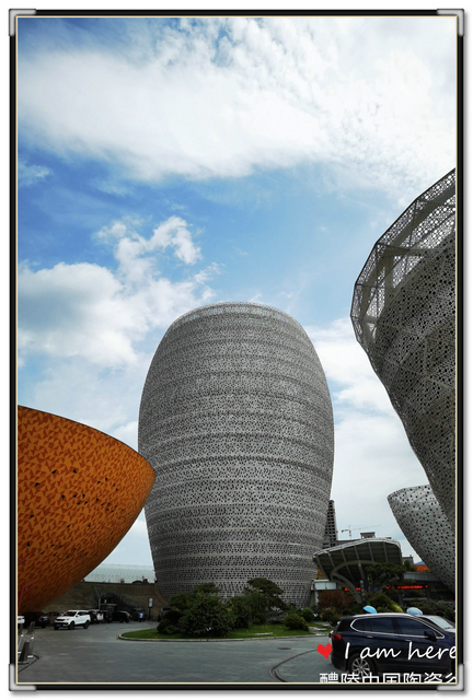 这里美酒飘香！这里人文荟萃！这里五彩璀璨