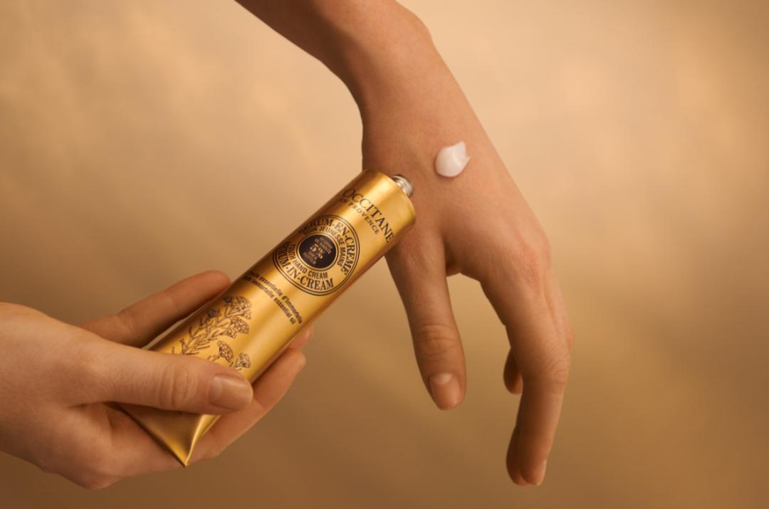 和唐九洲解锁死海护肤秘密,金秋美妆新品盘点