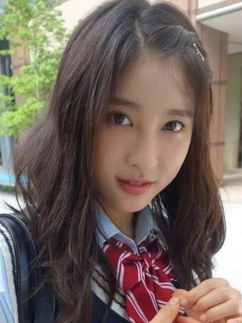 大龄圆脸适合什么样的女明星,明星圆脸怎么修饰脸型好看