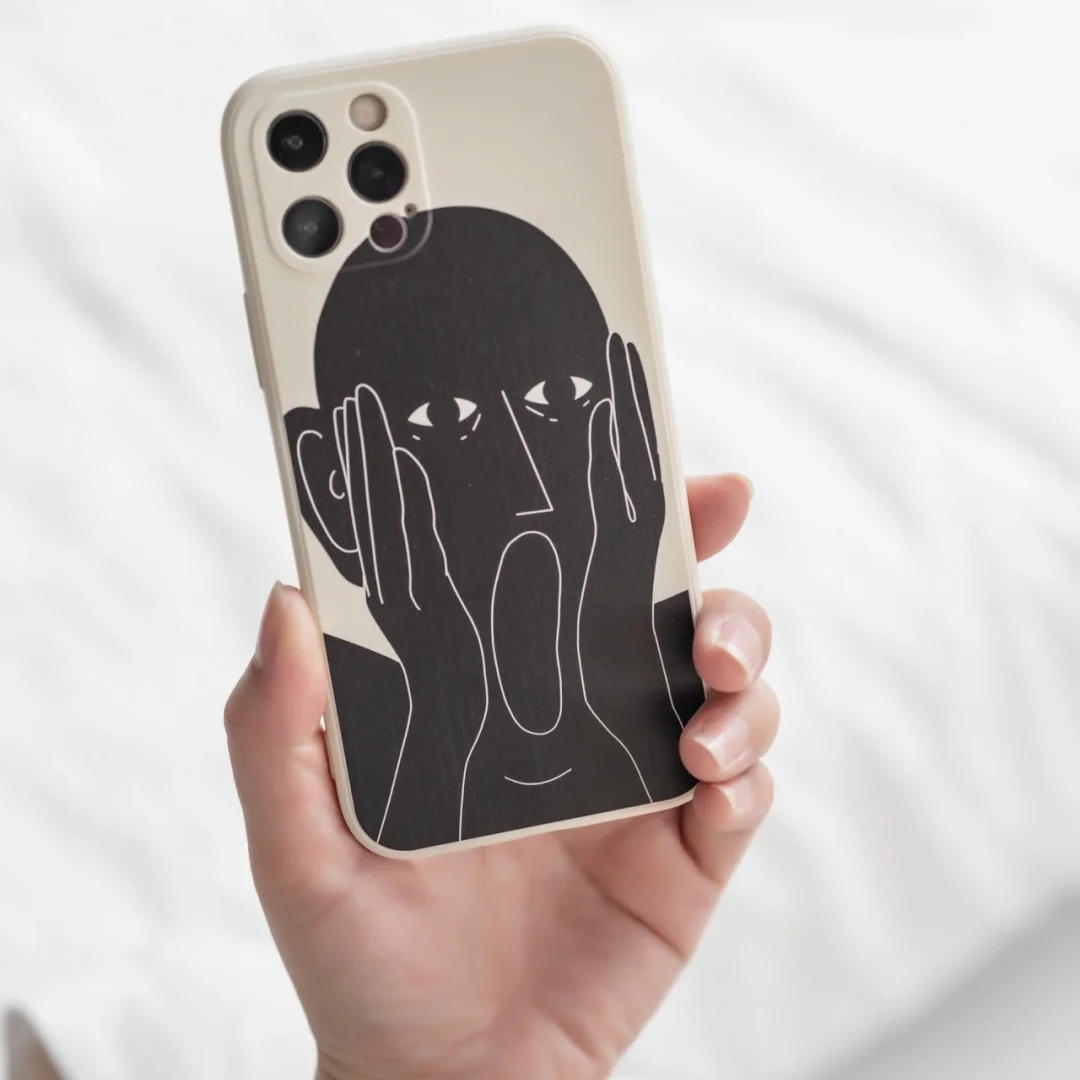 手机壳包装盒一般都什么材质,水晶手机壳是什么材质