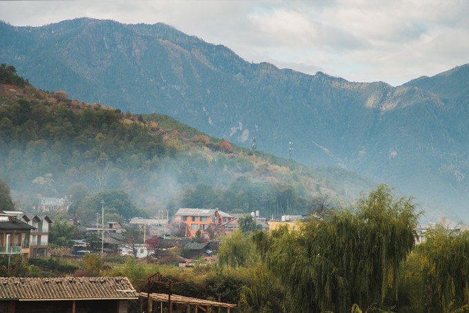 消失的地平线上的“香巴拉”和“女儿国”（二）