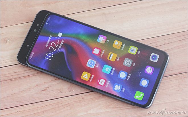 荣耀magic2全面屏,为什么荣耀magic2才1600万像素